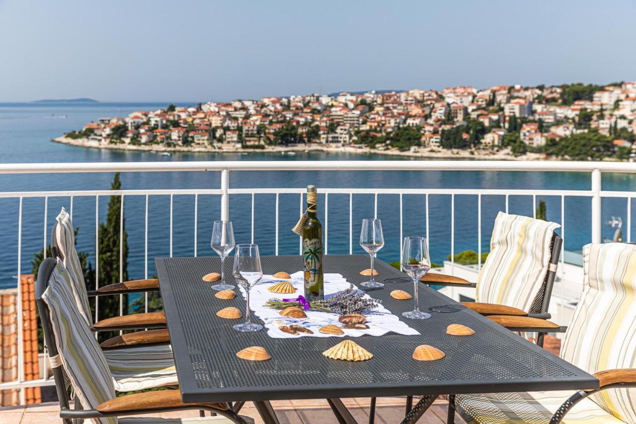 Apartments Villa Nea Leona Trogir Buitenkant foto