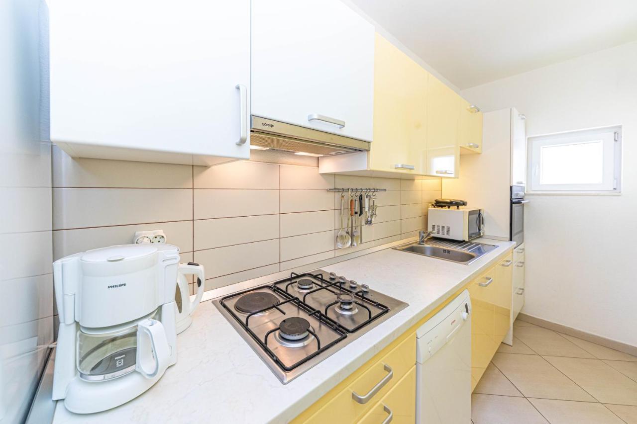 Apartments Villa Nea Leona Trogir Buitenkant foto