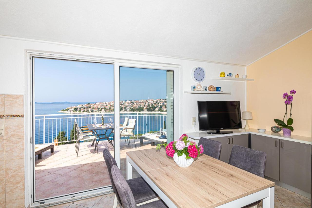 Apartments Villa Nea Leona Trogir Buitenkant foto