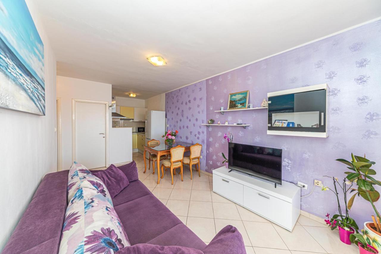 Apartments Villa Nea Leona Trogir Buitenkant foto