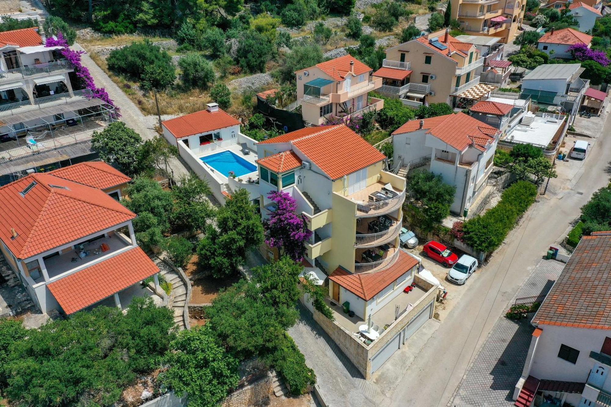 Apartments Villa Nea Leona Trogir Buitenkant foto